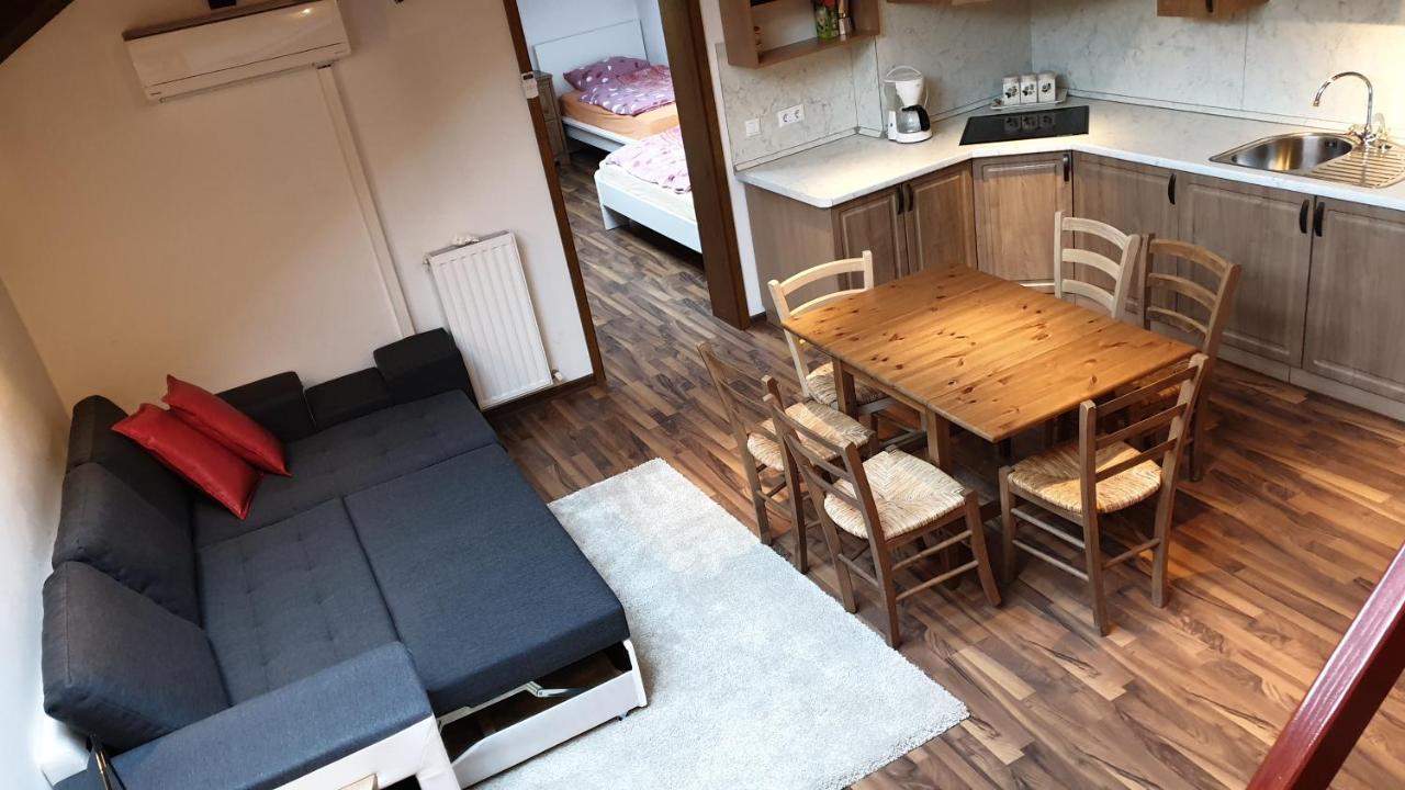 Apartment Potepuh โบเว็ก ภายนอก รูปภาพ